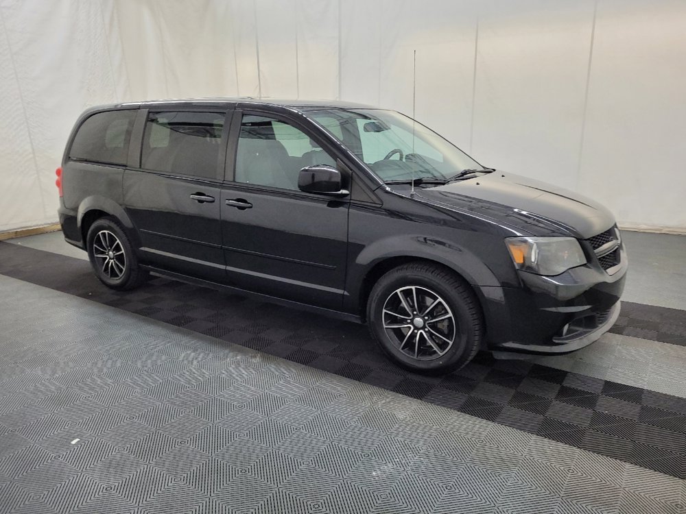 Used 2016 Dodge Grand Caravan SXT FWD image 11