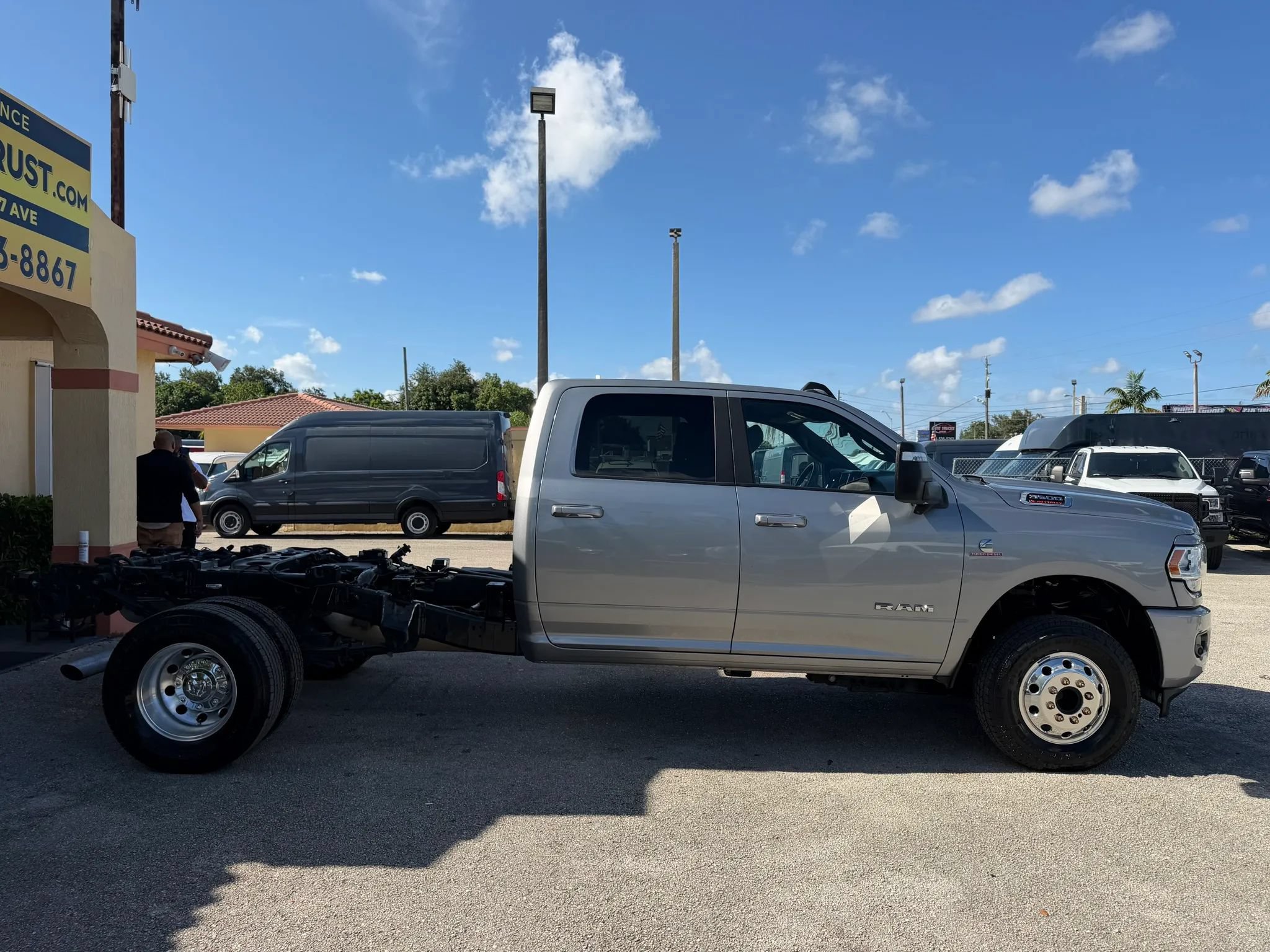 Used 2023 RAM 3500 Big Horn w/ Level 1 Equipment Group AWD/4WD image 6