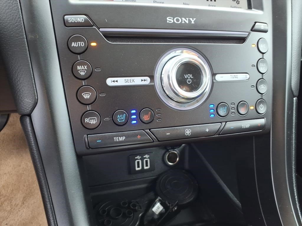 Used 2019 Ford Fusion Energi Titanium image 26