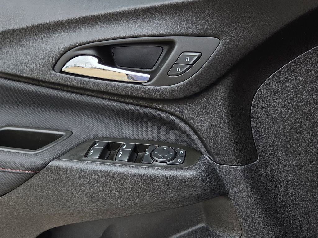 Used 2024 Chevrolet Equinox RS w/ RS Leather Package FWD image 16