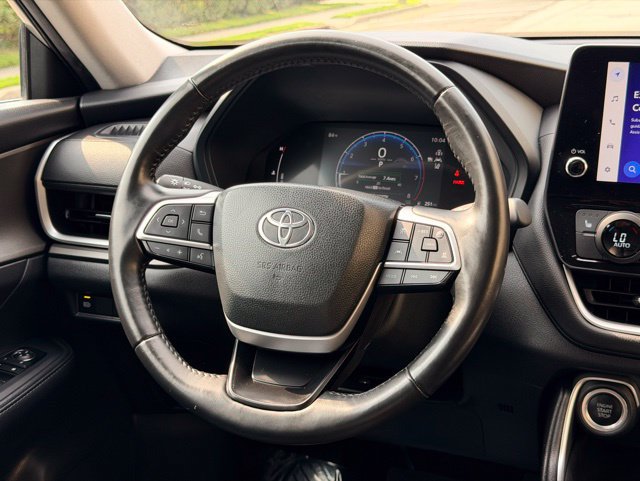 Used 2024 Toyota Grand Highlander AWD image 30