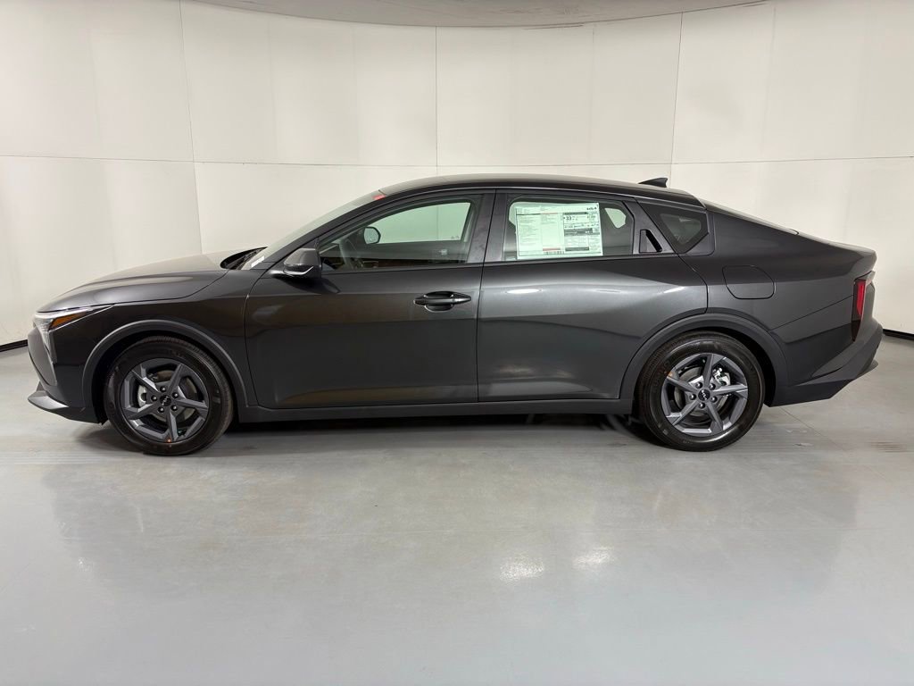 New 2026 Kia K4 LXS image 5