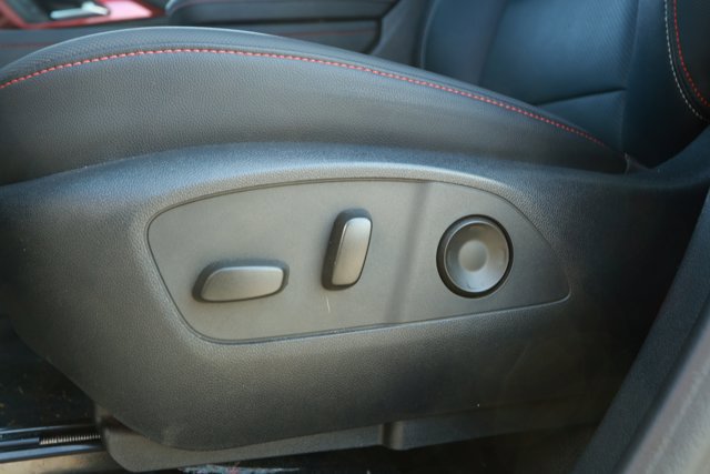 Used 2024 Chevrolet Traverse Z71 image 22