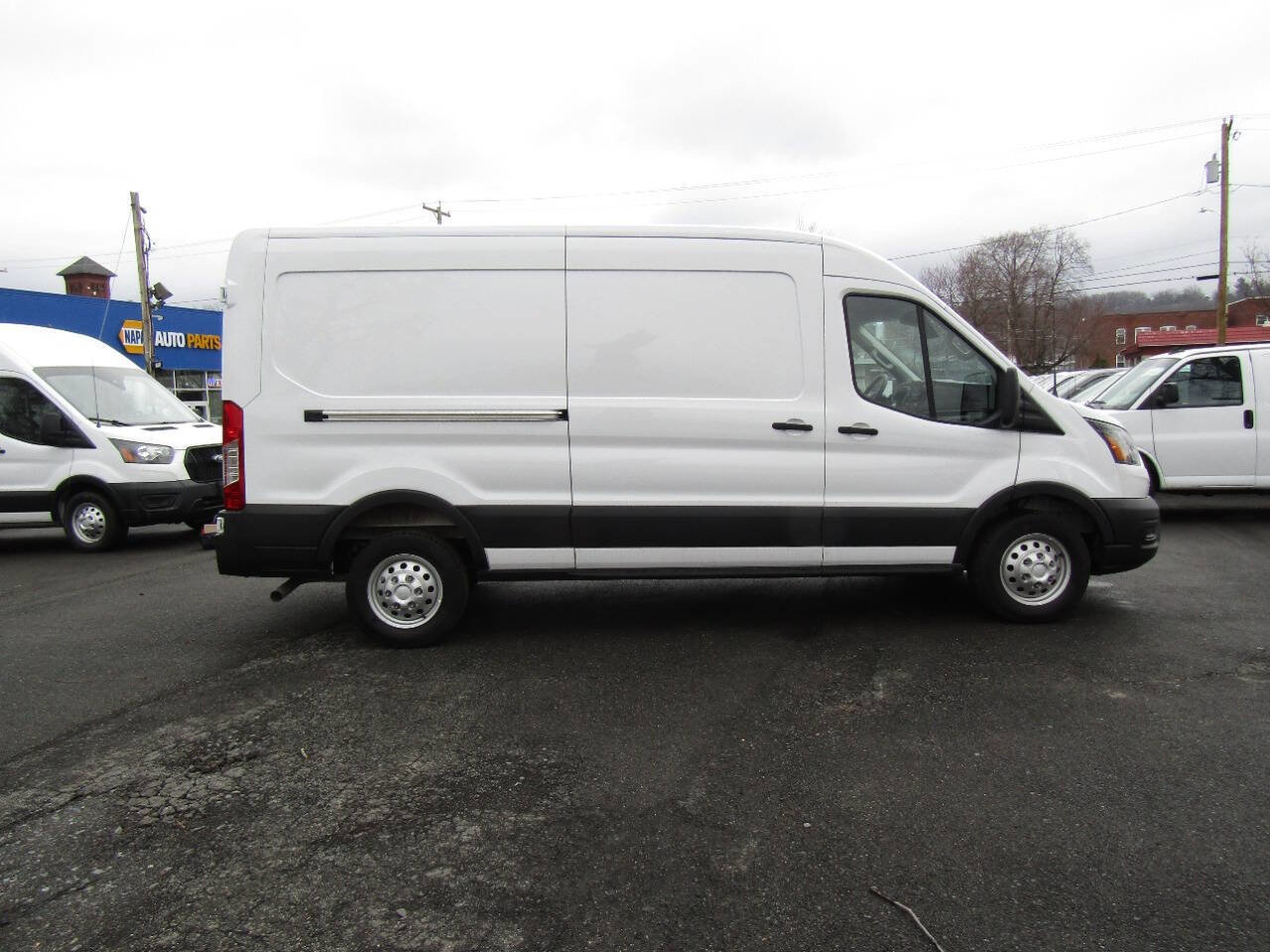 Used 2025 Ford Transit 250 250 AWD 3dr LWB Medium Roof Ca image 8