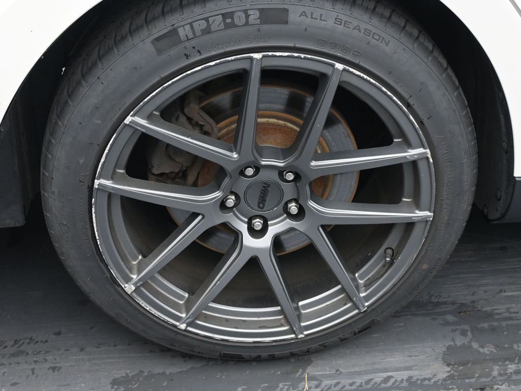 Used 2017 Ford Taurus SHO AWD/4WD image 12
