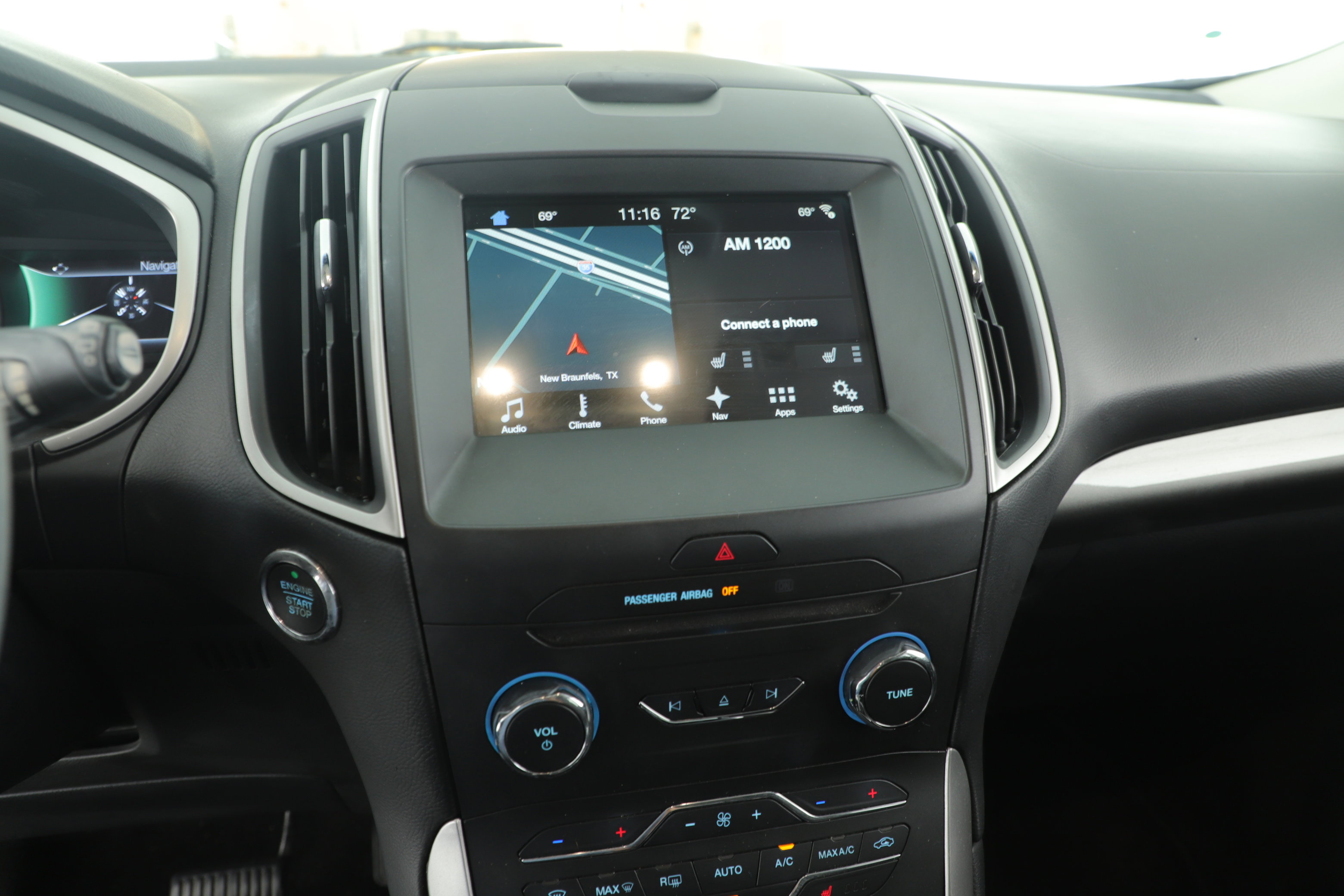 Used 2018 Ford Edge SEL w/ Equipment Group 201A image 9