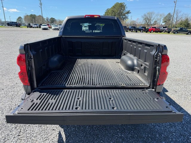 Used 2018 Toyota Tundra SR5 AWD/4WD image 14