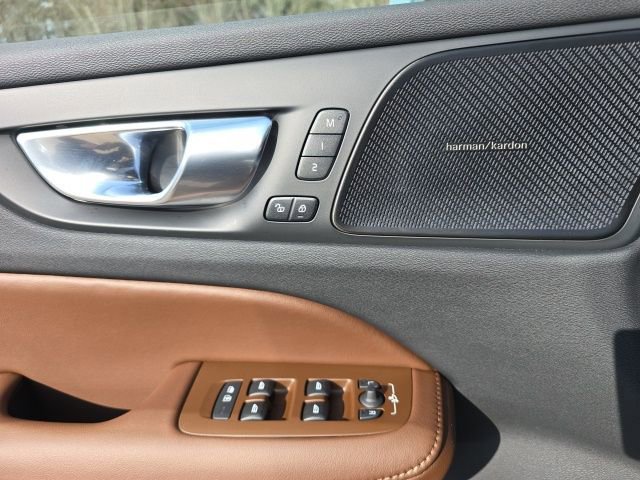 New 2026 Volvo V60 B5 Cross Country Plus w/ Protection Package Premier AWD/4WD image 23