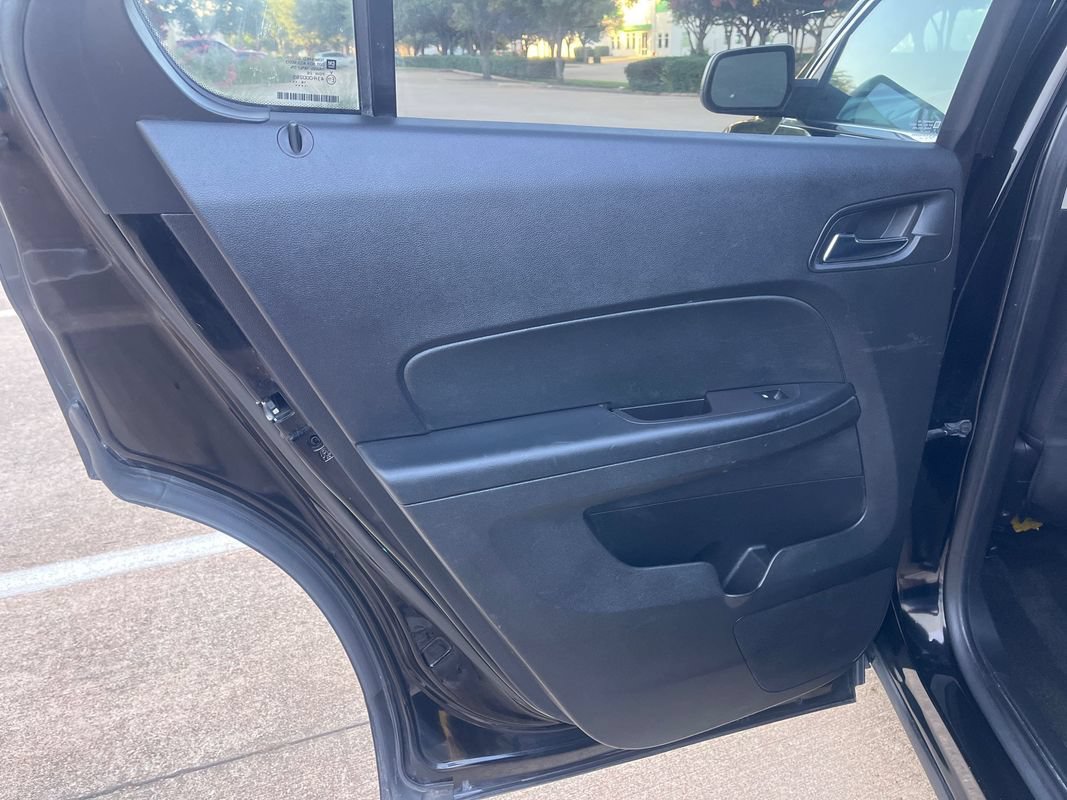 Used 2017 Chevrolet Equinox LT FWD image 15