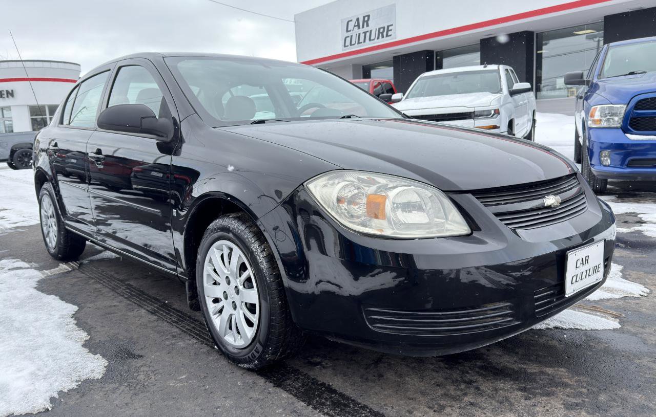 Used 2009 Chevrolet Cobalt LS w/ Protection Package FWD image 4