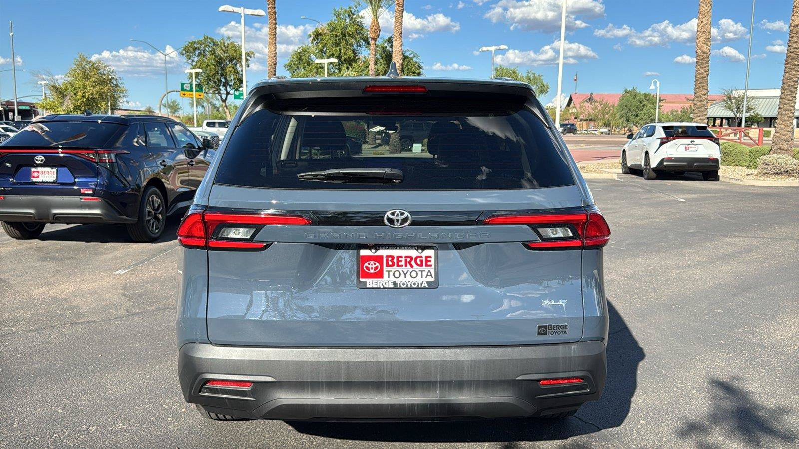 Used 2024 Toyota Grand Highlander FWD image 7