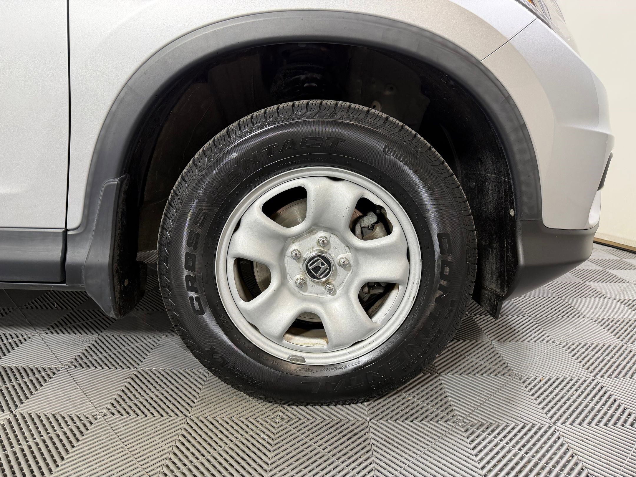 Used 2016 Honda CR-V LX image 9