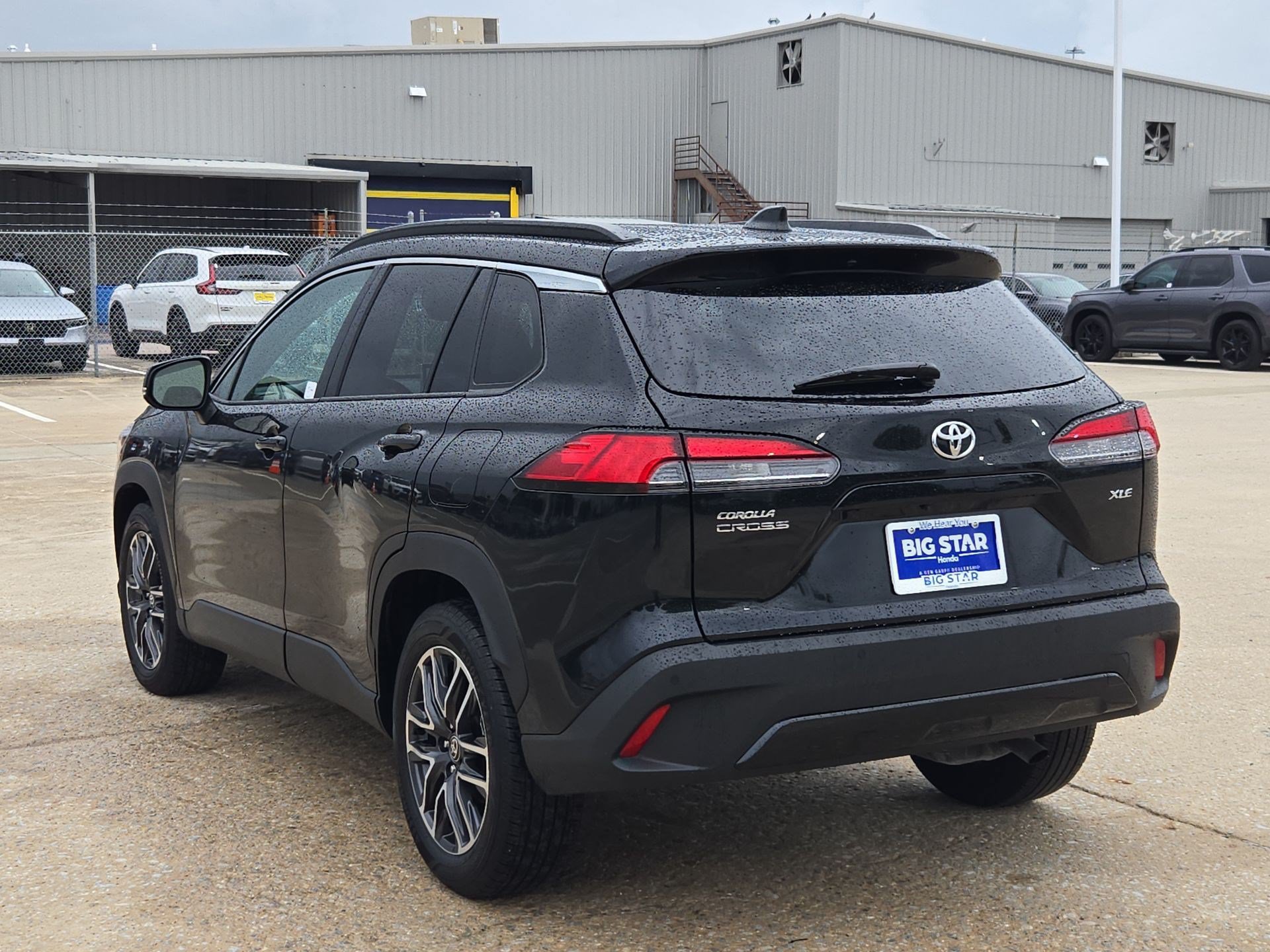 Used 2026 Toyota Corolla Cross XLE FWD image 6