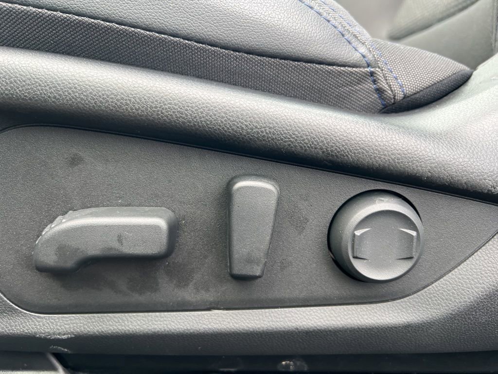 Used 2025 Subaru Forester Premium image 11