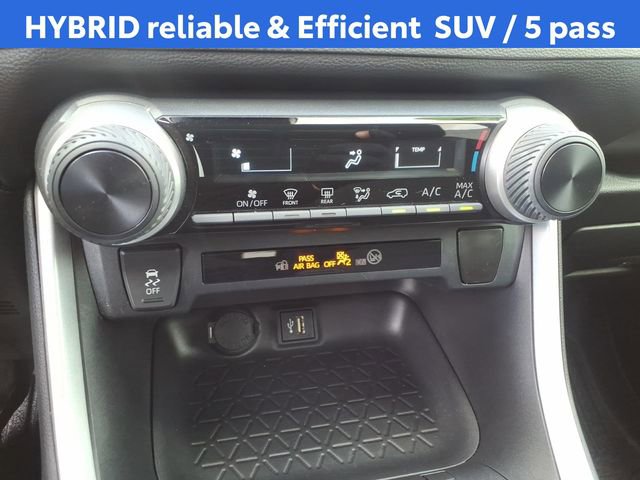 Used 2023 Toyota RAV4 LE FWD image 7