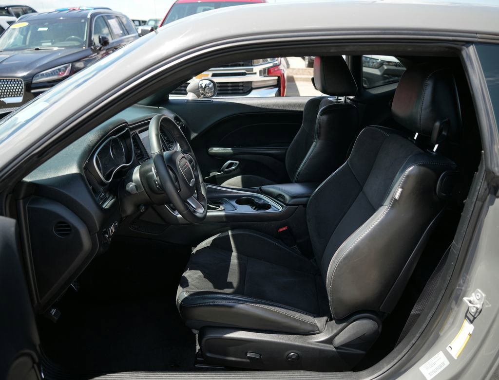 Used 2017 Dodge Challenger GT w/ Driver Convenience Group AWD/4WD image 13