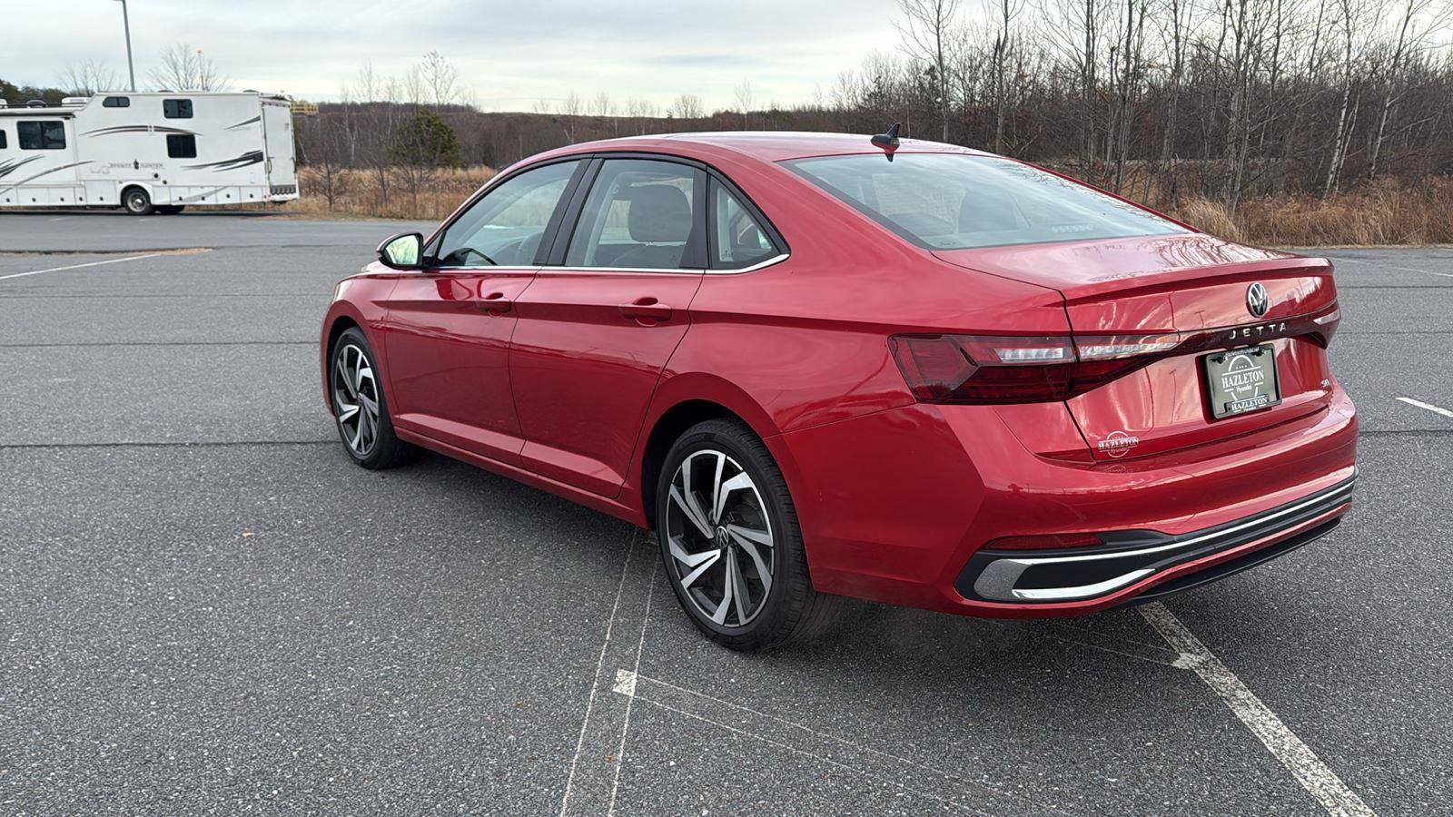 Used 2025 Volkswagen Jetta SEL image 10