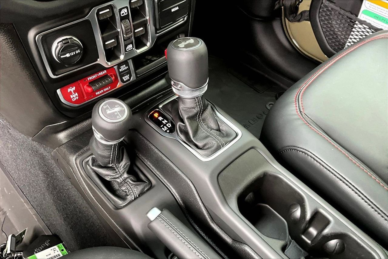 New 2026 Jeep Wrangler Unlimited Rubicon AWD/4WD image 30