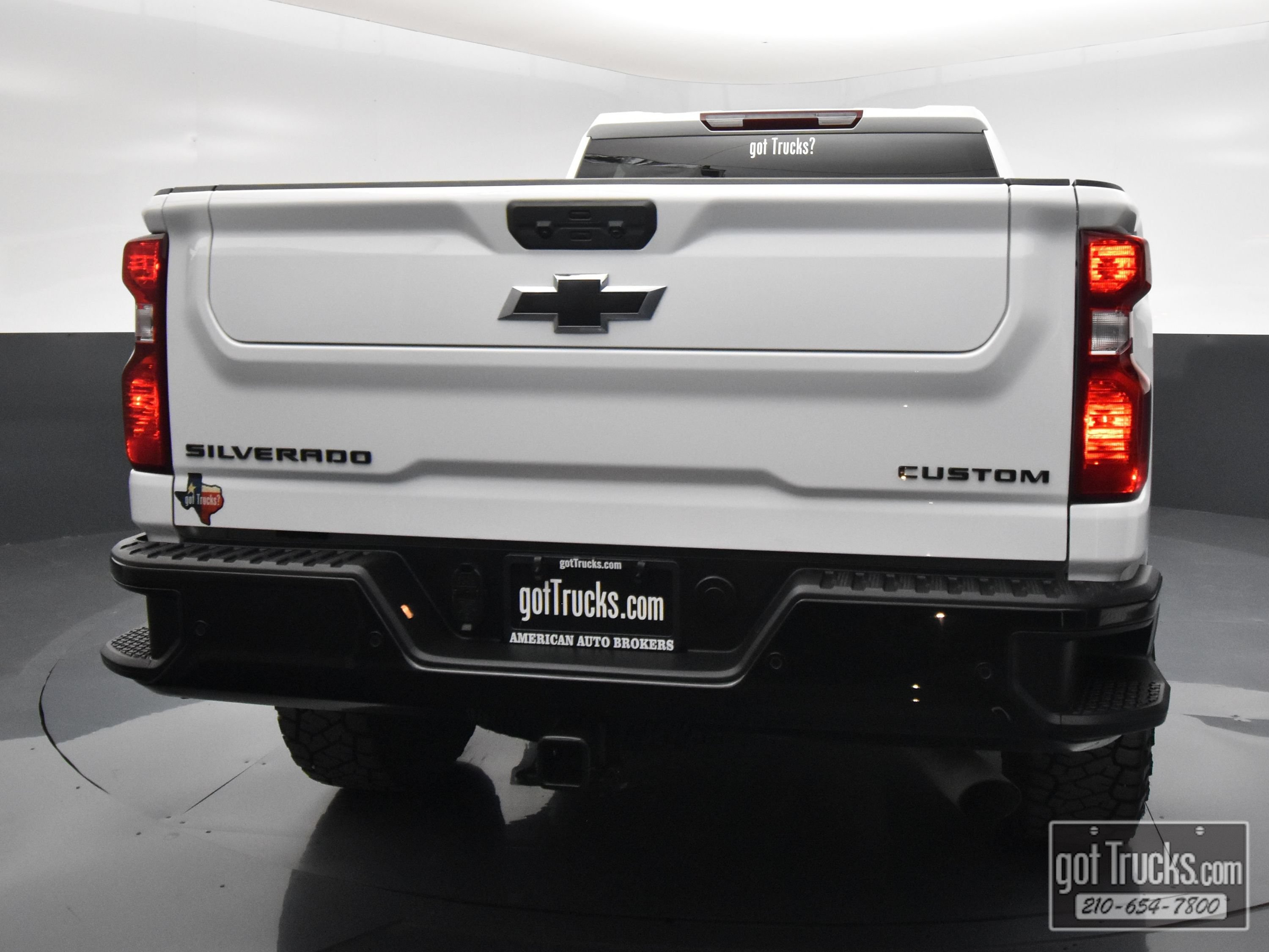 Used 2024 Chevrolet Silverado 2500 Custom w/ Custom Value Package AWD/4WD image 6
