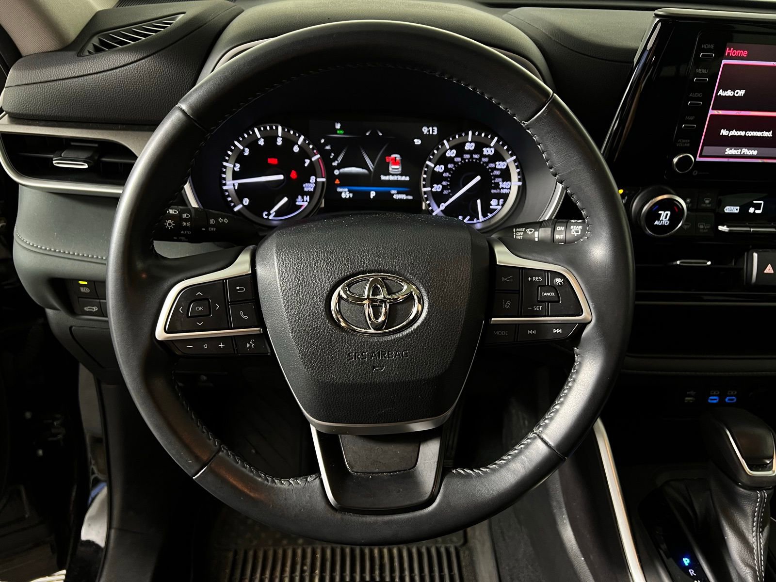 Certified 2022 Toyota Highlander XLE image 9