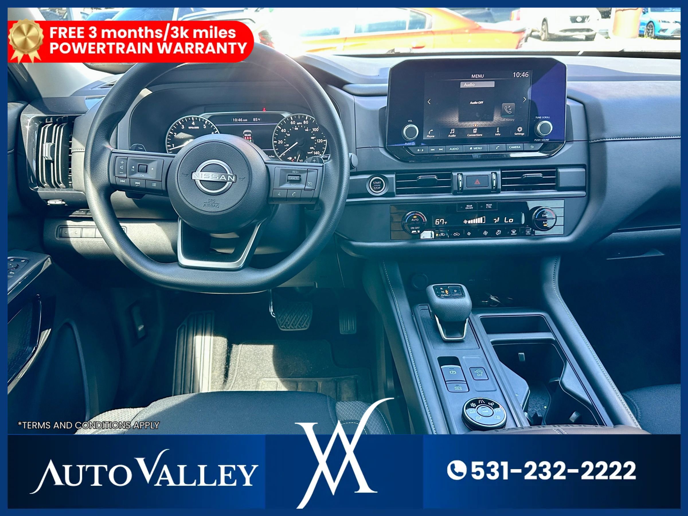 Used 2024 Nissan Pathfinder S image 28