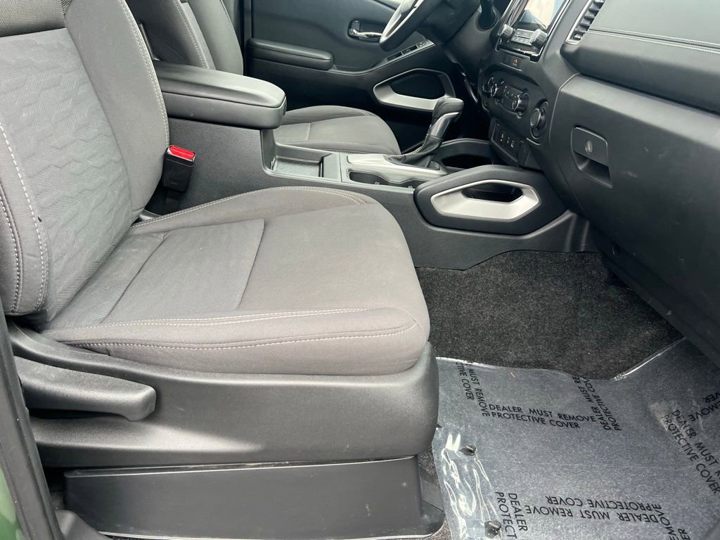 Used 2022 Nissan Frontier SV w/ Technology Package image 27