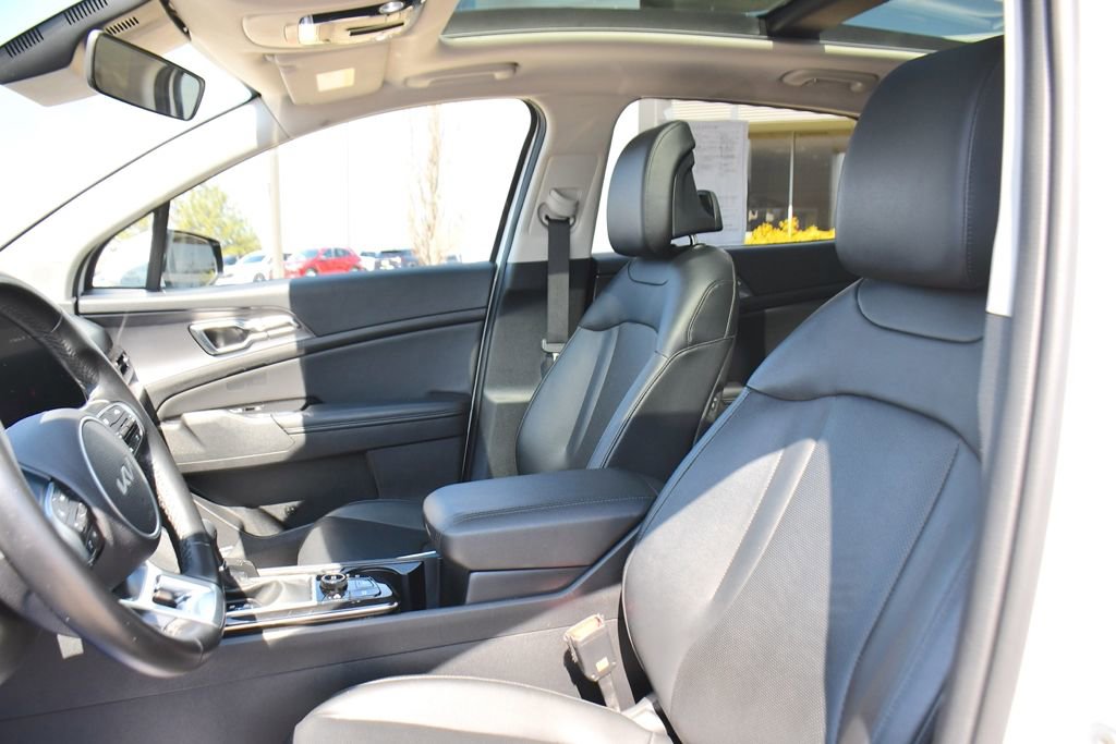 Used 2023 Kia Sportage SX FWD image 12