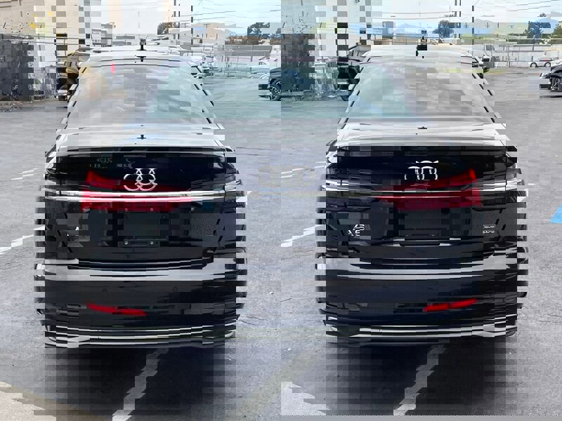 Used 2024 Audi A6 Premium Plus image 6