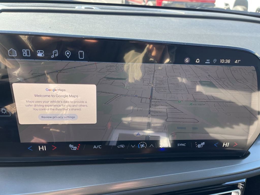 New 2026 Chevrolet Traverse LT w/ Driver Confidence Package image 18