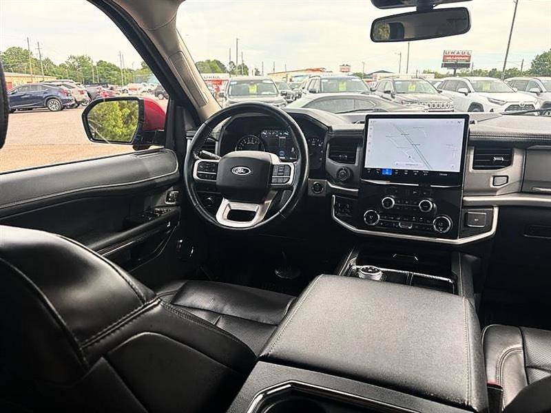 Used 2022 Ford Expedition XLT AWD/4WD image 41