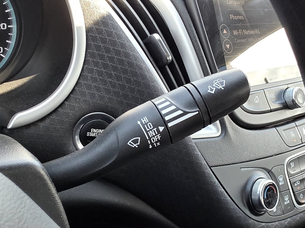 Used 2024 Chevrolet Malibu LT FWD image 28