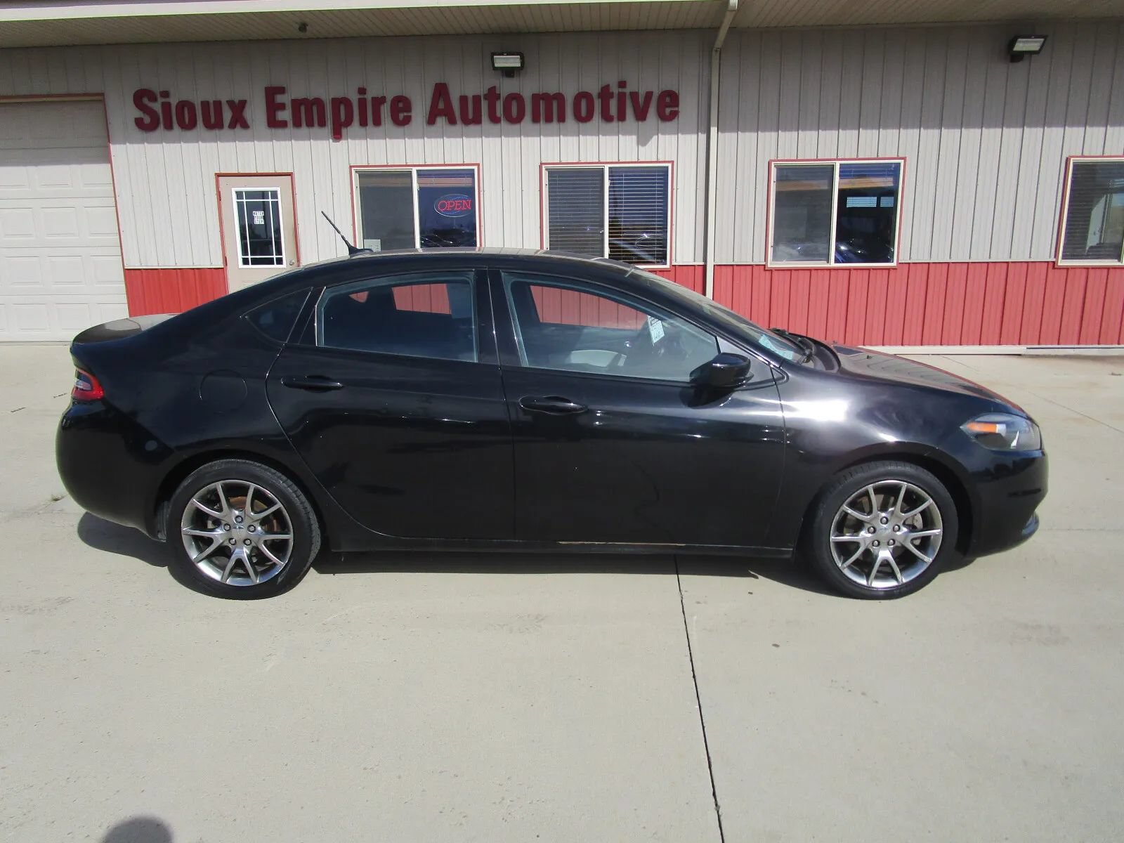 Used 2015 Dodge Dart SXT FWD image 8