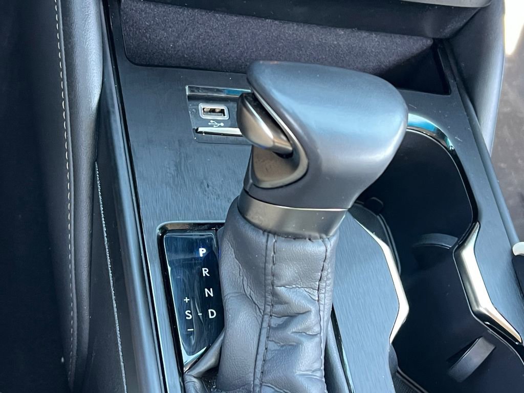 Used 2024 Lexus ES 350 Ultra Luxury w/ Accessory Package (Z2) image 24