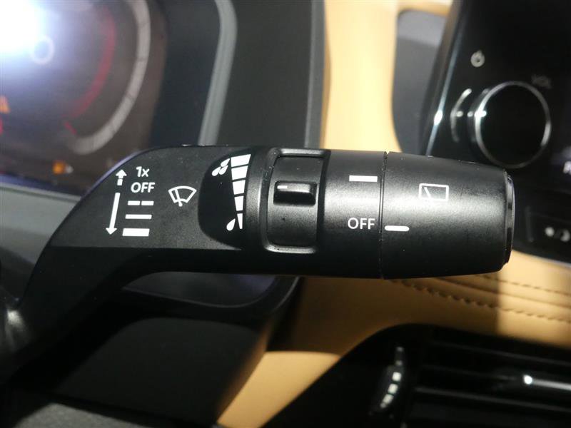 Used 2021 Nissan Rogue Platinum AWD/4WD image 36