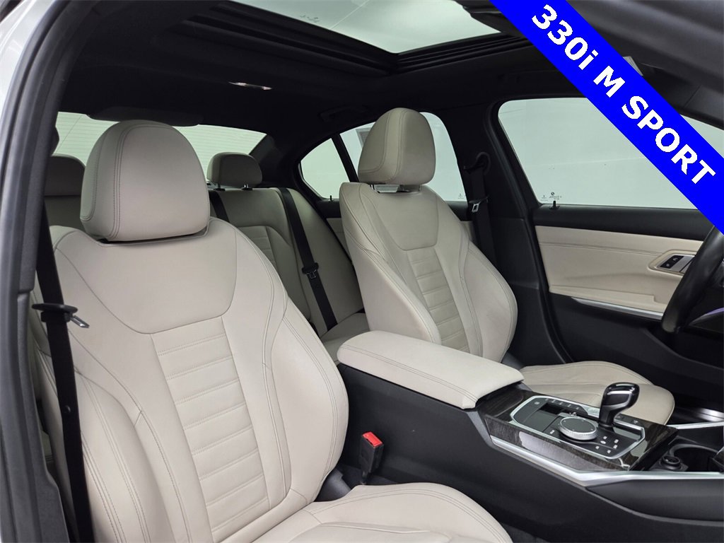 Used 2021 BMW 330i Sedan w/ M Sport Package image 12