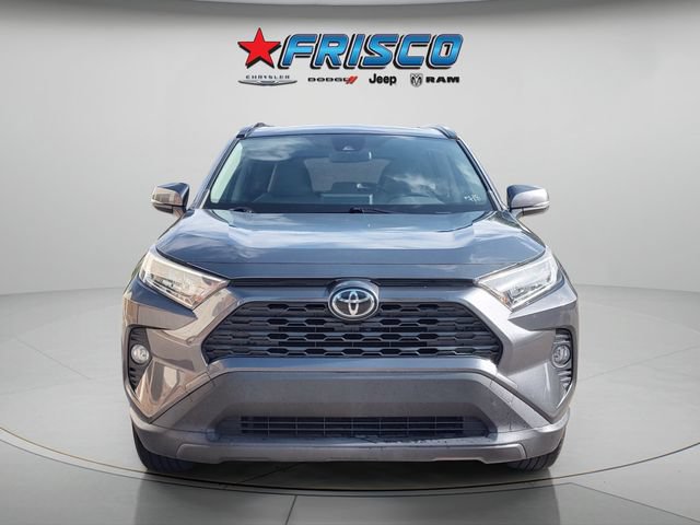 Used 2019 Toyota RAV4 XLE Premium FWD image 2