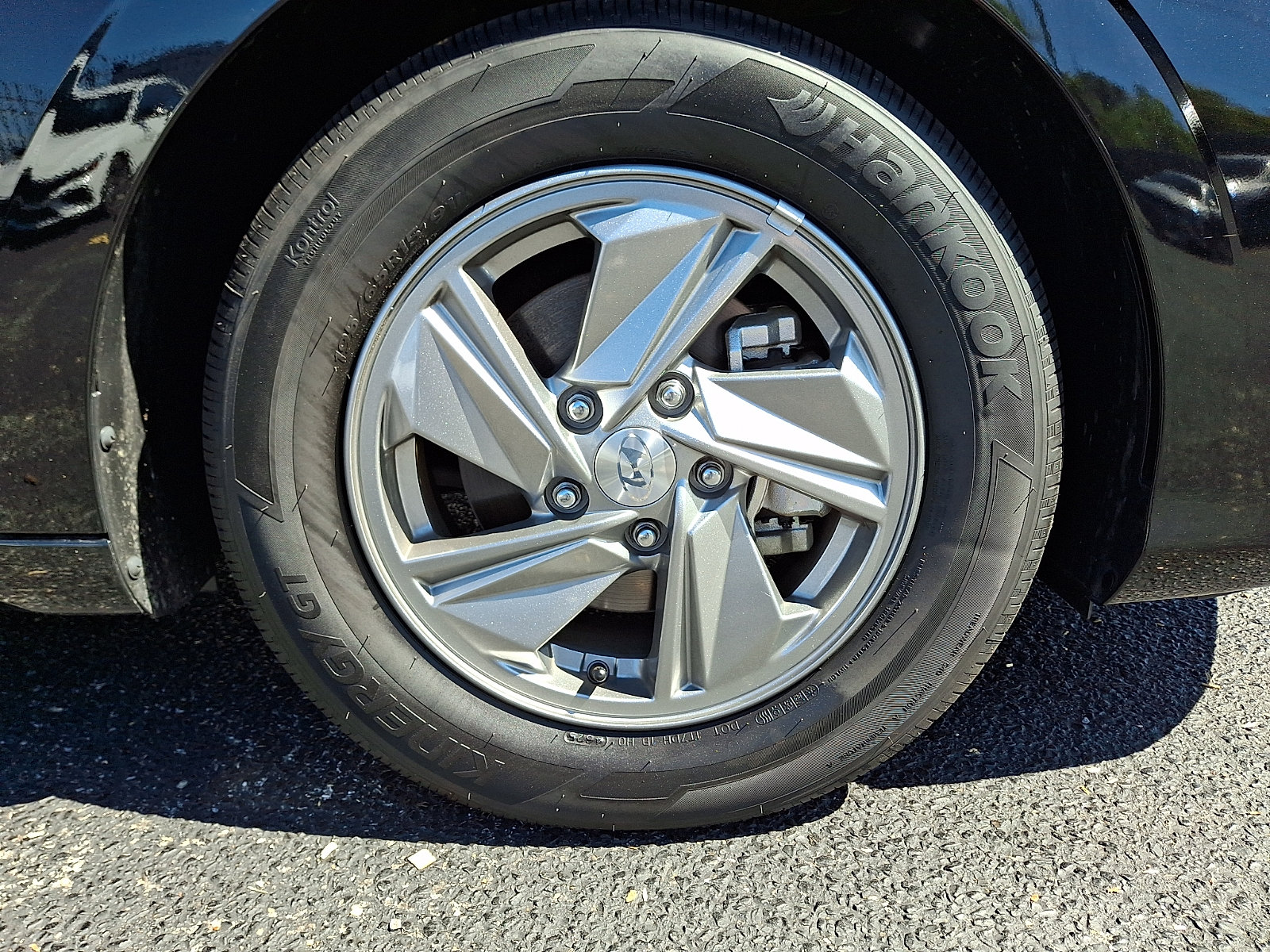 Certified 2026 Hyundai Elantra SE FWD image 8