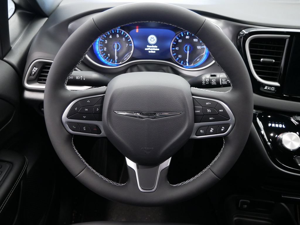 New 2026 Chrysler Voyager LX FWD image 19
