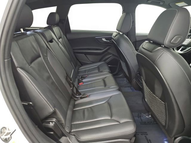 Used 2025 Audi Q7 3.0T Premium Plus image 39