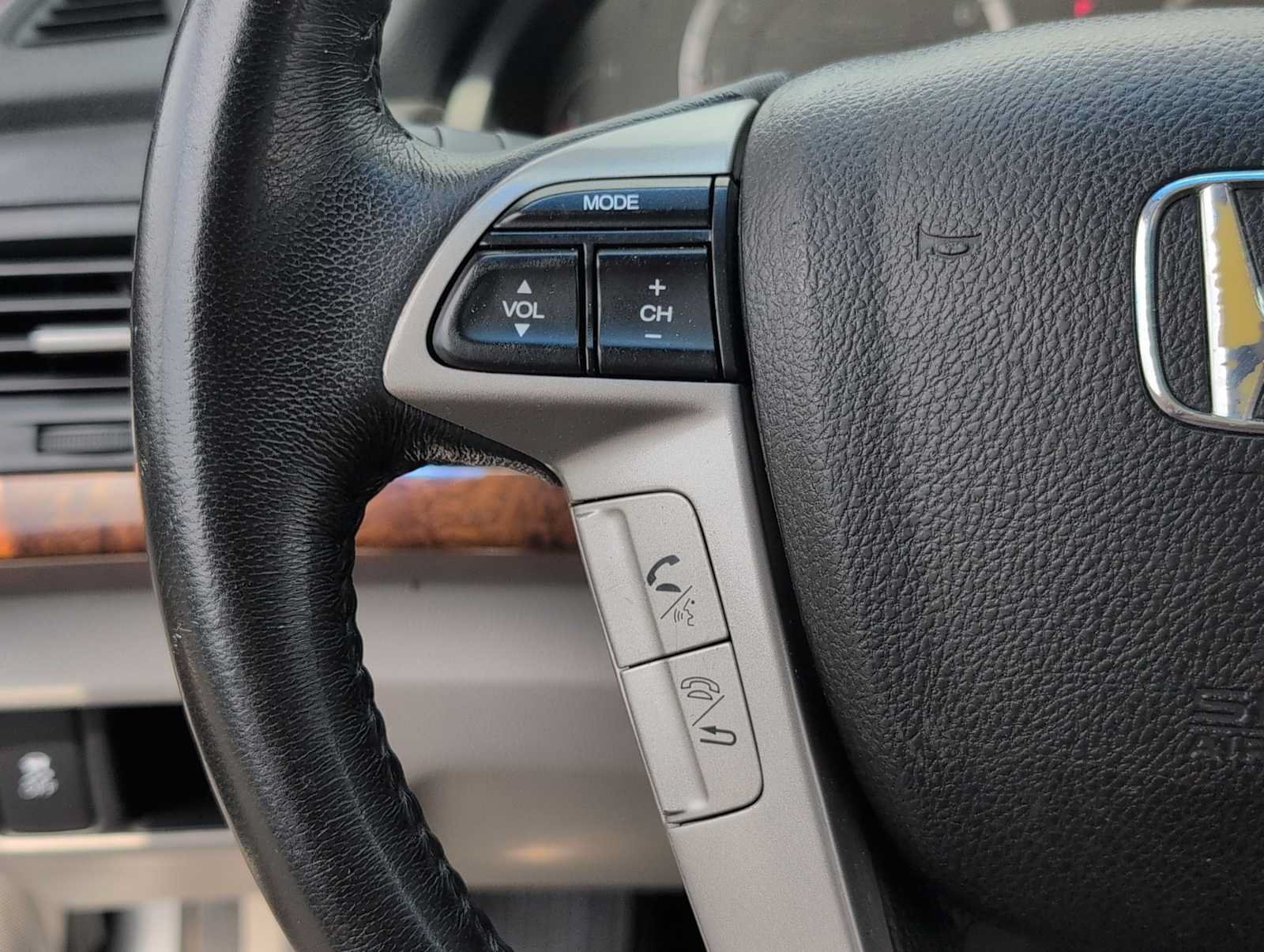 Used 2011 Honda Accord EX-L image 23