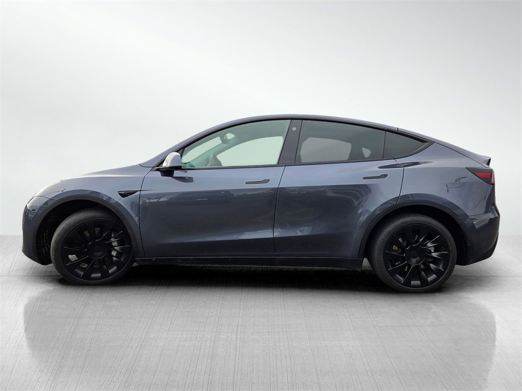 Used 2023 Tesla Model Y Long Range image 7