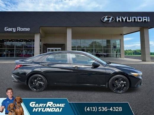 Used 2026 Hyundai Elantra Sport FWD image 12