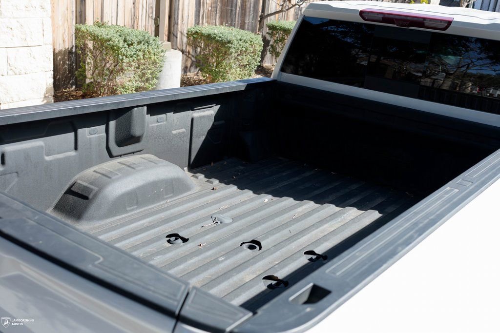 Used 2024 Chevrolet Silverado 3500 High Country w/ High Country Premium Package AWD/4WD image 27