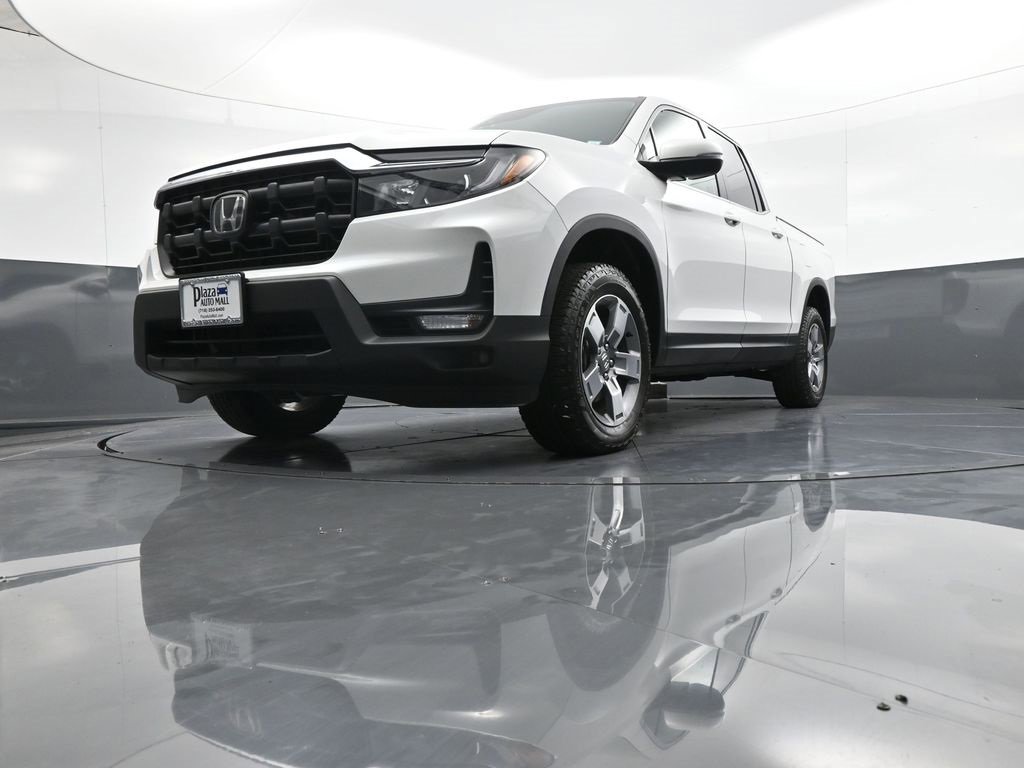 Certified 2025 Honda Ridgeline RTL image 26