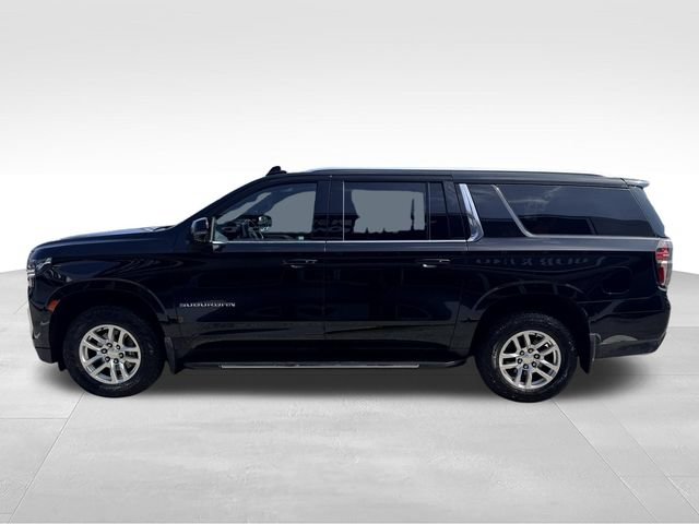 Used 2022 Chevrolet Suburban LT w/ Luxury Package AWD/4WD image 7