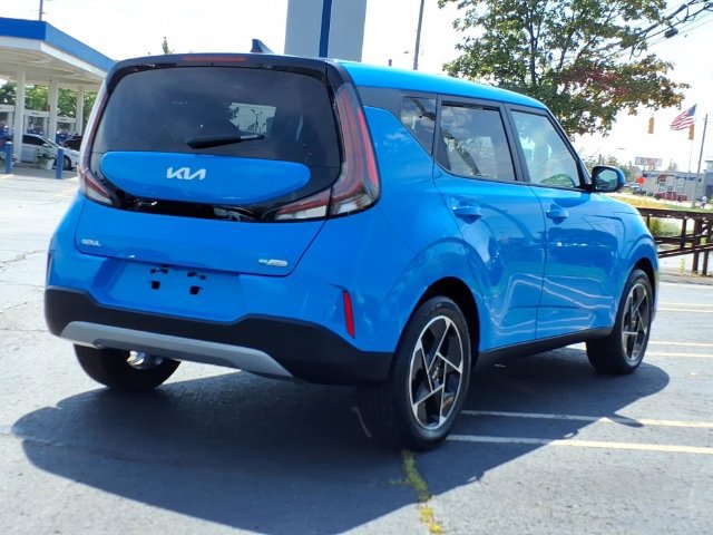 Used 2025 Kia Soul EX FWD image 8