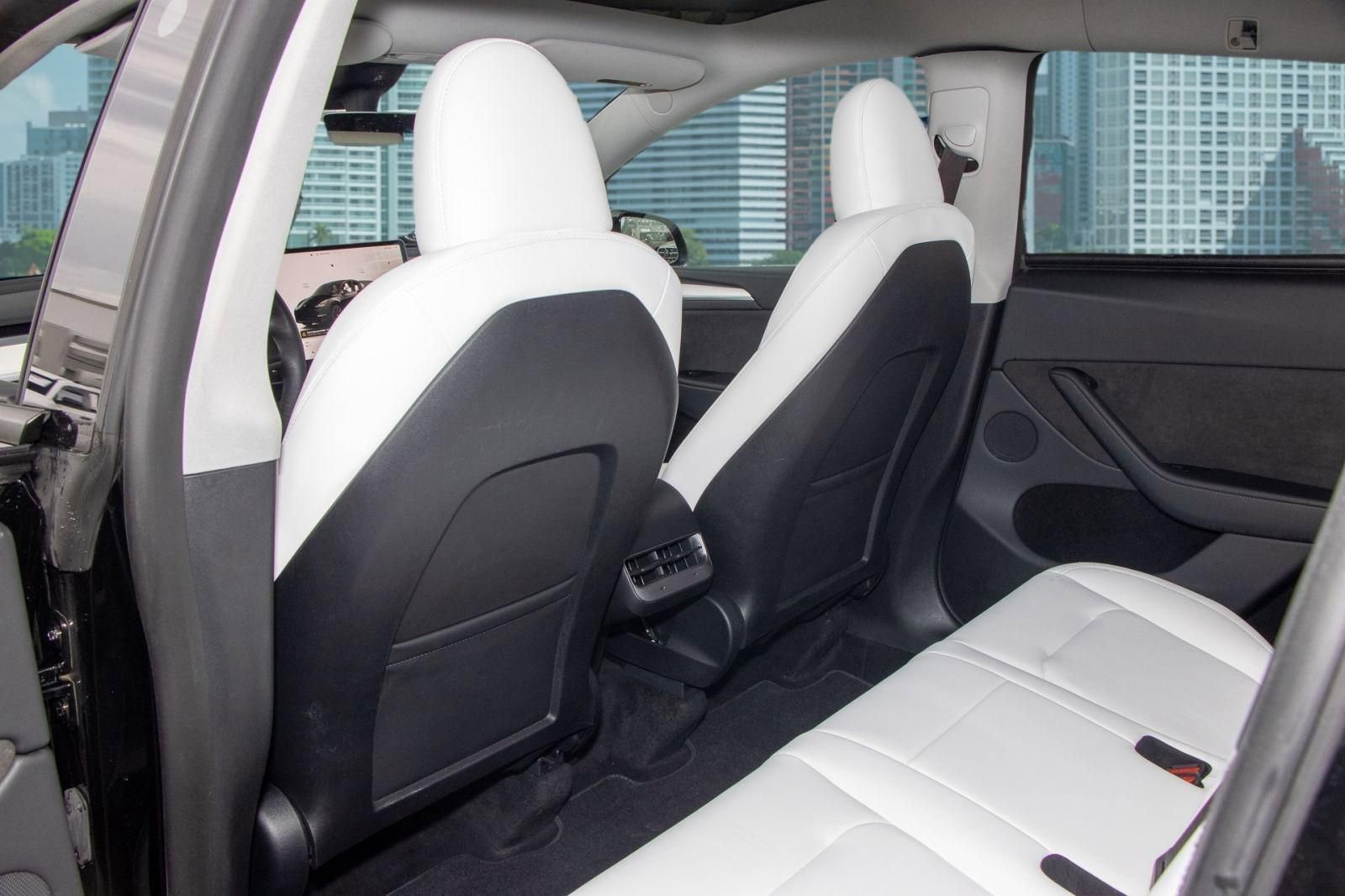 Used 2024 Tesla Model Y Long Range image 15