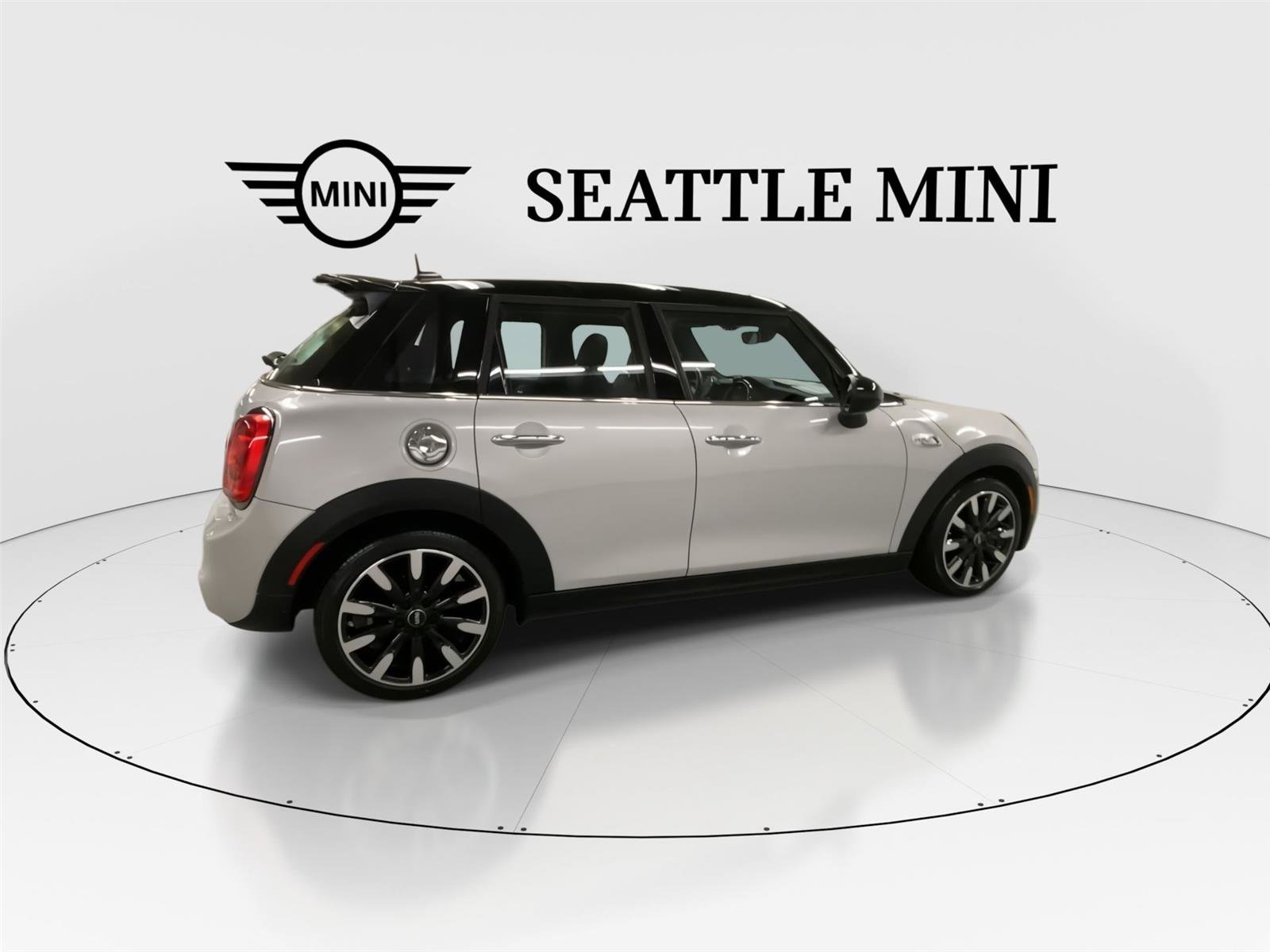 Used 2017 MINI Cooper S image 12