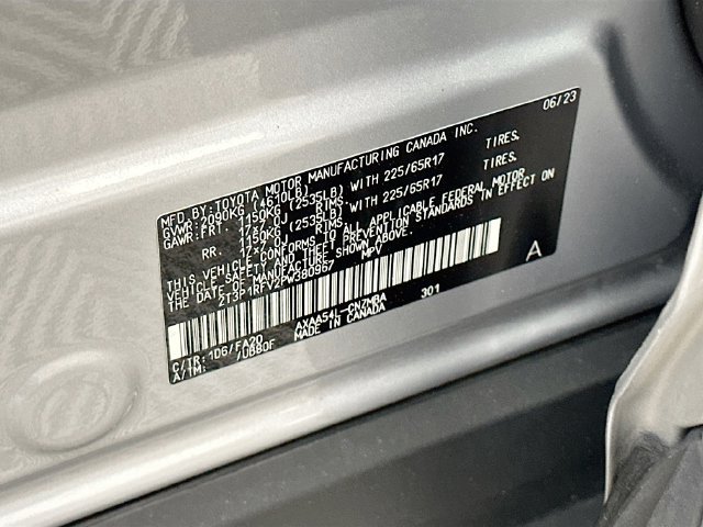 Used 2023 Toyota RAV4 XLE AWD/4WD image 30