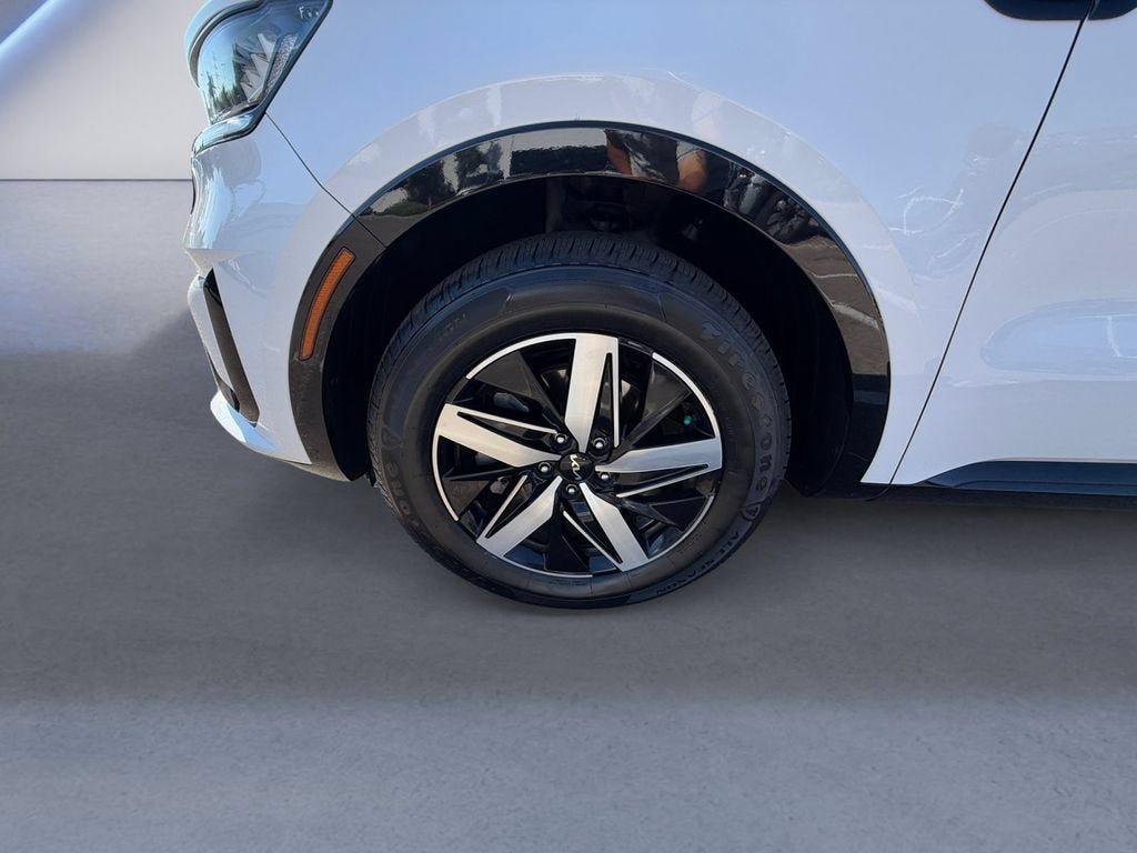 Used 2023 Kia Sorento S FWD image 14